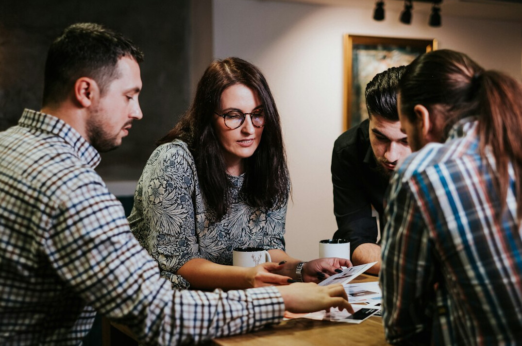 business team meeting discussion